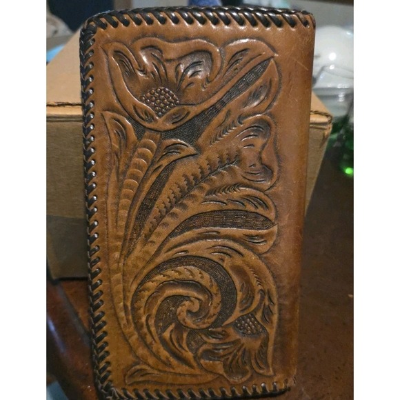 VTG Women's Western Hand Tooled Leather Wallet Floral Design Monogram M - Picture 3 of 3